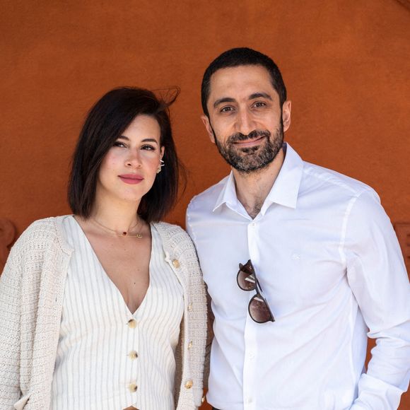 "Ce n'est pas la fin du monde. C'est un moment simple en famille. Et ça suffit", a-t-il ainsi confié dans La tribune dimanche, dimanche 3 mai 2026. 

Souaila Mohamed et Jimmy Mohamed lors de la première journée de Roland-Garros 2024, tournoi de tennis ATP et WTA du Grand Chelem, le 26 mai 2024 au stade Roland-Garros à Paris, France. Photo par Alexis Jumeau/ABACAPRESS.COM