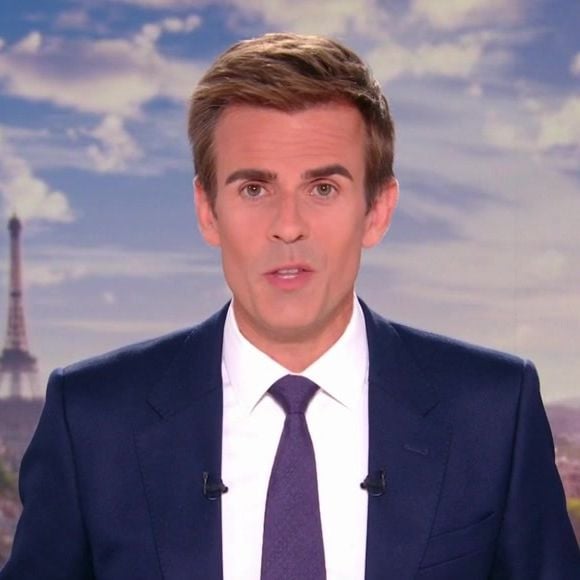 Jean-Baptiste Marteau, qui était déjà son joker, assurera désormais la présentation du 20 heures en tant que titulaire.

Jean-Baptiste Marteau présente le JT de 20 heures de France 2.

Capture d'écran du journal de 20 Heures sur France 2