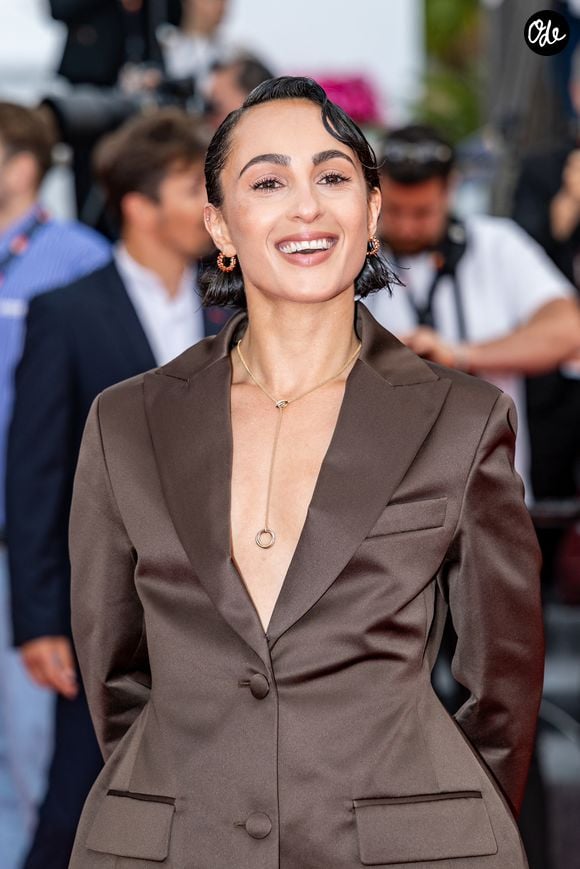 La chanteuse a partagé une vidéo de son quotidien entourée de nature, de ses proches et de moments simples.

Barbara Pravi - Montée des marches du film « L’inconnue» lors du 79ème Festival International du Film de Cannes, le 18 mai 2026. © Jacovides-Moreau / Bestimage