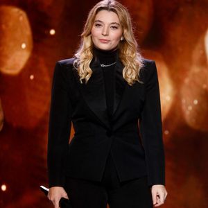 Marraine de l’édition 2025 du Téléthon, Santa n’a pas seulement accepté d’animer le programme : elle a aussi choisi de faire un geste exceptionnel pour soutenir la recherche

Exclusif - - Santa (Samantha Cotta, chanteuse du groupe Hyphen Hyphen) - Surprises - Enregistrement de l'émission "La boîte à secrets N°17", présentée par F.Bollaert
© Christophe Clovis / Bestimage
-