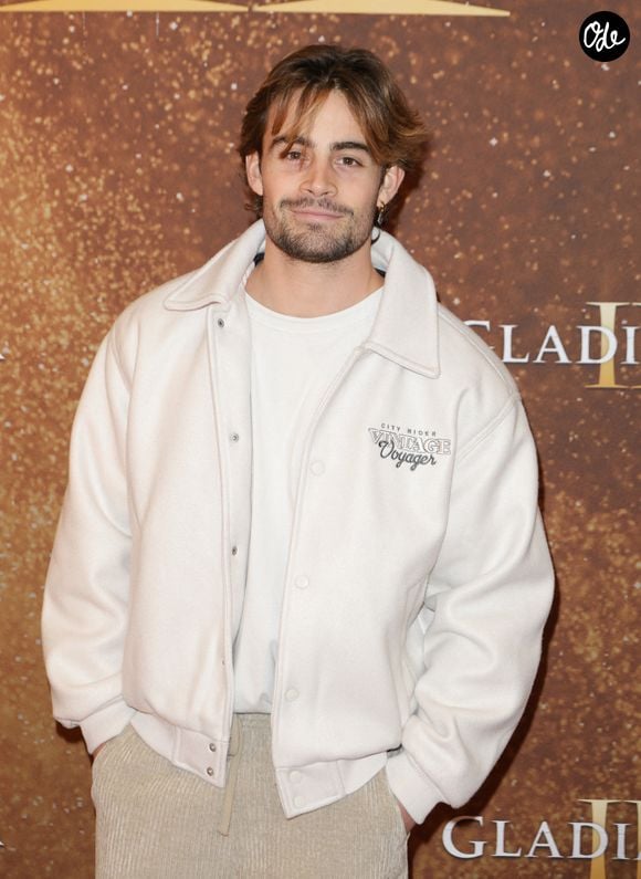 Clément Rémiens - Avant-première du film "Gladiator 2" au cinéma Pathé Palace à Paris le 10 novembre 2024. © Coadic Guirec / Bestimage