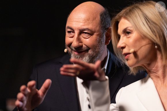Exclusif - Kad Merad et Michele Laroque lors de l'enregistrement de l'émission "La chanson secrète N°14", présentée par Nikos Aliagas et diffusée le 26 décembre sur TF1, à Paris le 9 décembre 2025. © Jacovides-Moreau/Bestimage