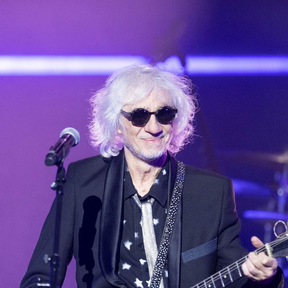 Exclusif - Louis Bertignac sur la scène du concert solidaire pour les enfants de la guerre "Ensemble à l'Olympia" à Paris présenté par EliseCare le 10 février 2025

© Jack Tribeca / Pierre Perusseau / Bestimage