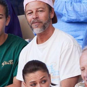 “S’il nous appelle pour nous dire on y va, on y va”, assure-t-il concernant Christophe Maé

Christophe Maé - Célébrités dans les tribunes de la finale homme des Internationaux de France de tennis de Roland Garros 2024 à Paris le 9 juin 2024. © Jacovides-Moreau/Bestimage