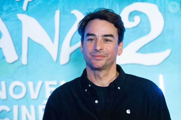 A peine majeur, il était parti travailler en Angleterre.

Julian Bugier assiste à l'avant-première de Vaiana 2 au cinéma Grand Rex à Paris, France, le 23 novembre 2024. Photo par Aurore Marechal/ABACAPRESS.COM
