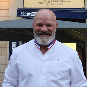 Un candidat d'"Objectif Top Chef" connait un franc succès.

Le chef Philippe Etchebest décline son plat "Signature" en mode street food au sein du Pop Up Club à Bordeaux.
© Fabien Cottereau / Bestimage