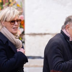 Chantal Ladesou et son Mari Michel Ansault - Arrivées aux obsèques de Brigitte Bardot en l'église Paroissiale Notre-Dame-de-l'Assomption de Saint-Tropez, France, le 7 janvier 2026. © Jacovides-Moreau/Bestimage