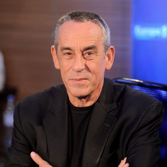 Thierry Ardisson pour l'émission "Faites entrer l'invité" de Michel Drucker.

© Guillaume Gaffiot /Bestimage