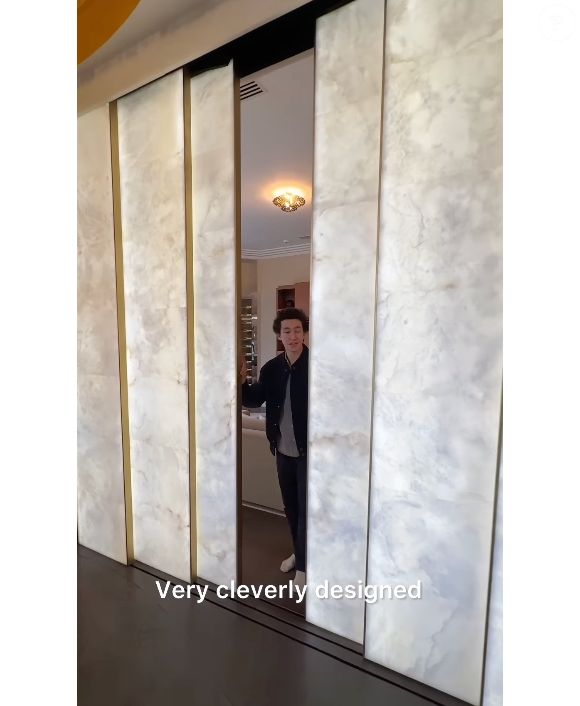 Valentin et Raphaël Kretz qui mettent à l'honneur sur Instagram l'ancienne propriété de Pierre Balmain, actuellement en vente (Capture d'écran - Instagram - 14 mars 2025).