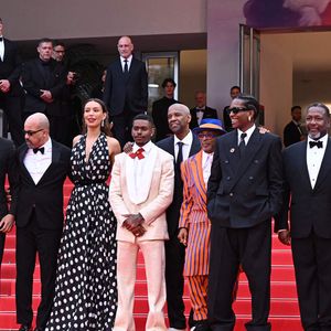 Jason Michael Berman, Elijah Wright, Jeffrey Wright, Ilfenesh Hadera, Aubrey Joseph, Denzel Washington, Spike Lee, ASAP Rocky, Wendell Pierce et Alan Fox à la projection de "Highest 2 Lowest" au 78ème Festival de Cannes à Cannes, France, le 19 mai 2025. Photo : Doug Peters/PA Wire.