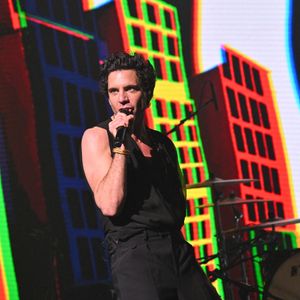 Mika, l'auteur-compositeur-interprète, musicien et acteur libano-américano-britannique, en concert sur la scène du Grand Auditorium du Palais des Festivals de Cannes dans le cadre du MIDEM 2025 le 30 janvier 2025.
© Bruno Bebert/Bestimage