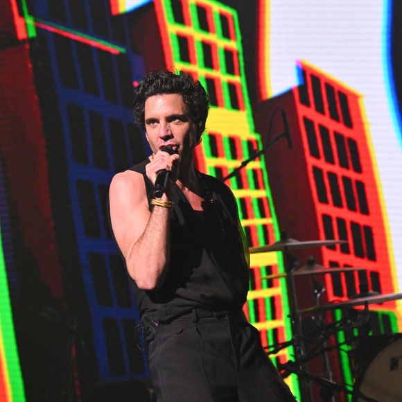 Mika, l'auteur-compositeur-interprète, musicien et acteur libano-américano-britannique, en concert sur la scène du Grand Auditorium du Palais des Festivals de Cannes dans le cadre du MIDEM 2025 le 30 janvier 2025.
© Bruno Bebert/Bestimage