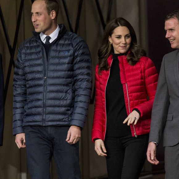 Depuis toujours, le mari de Kate Middleton est fan du club de Birmingham

Le prince William, duc de Cambridge, et Kate Catherine Middleton (enceinte), duchesse de Cambridge, en visite à "We are Coach Core Programme" à la "Aston Villa football club" à Birmingham. Le 22 novembre 2017