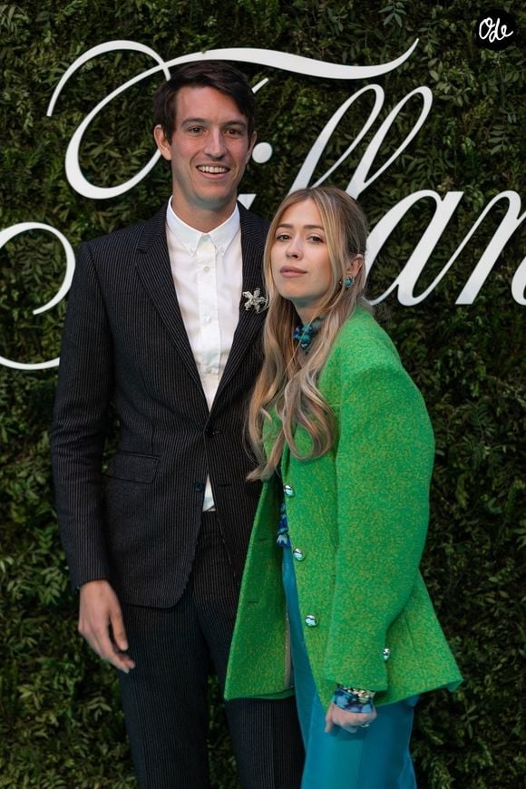 Ce voyage italien n'est pas sans rappeler l'attachement des deux mariés pour le pays, où ils avaient organisé leurs noces en octobre 2021. 

Alexandre Arnault au photocall de la soirée de gala d'ouverture de l'exposition "Tiffany & Co. Vision & Virtuosité" à la galerie Saatchi à Londres, Royaume Uni, le 9 juin 2022.