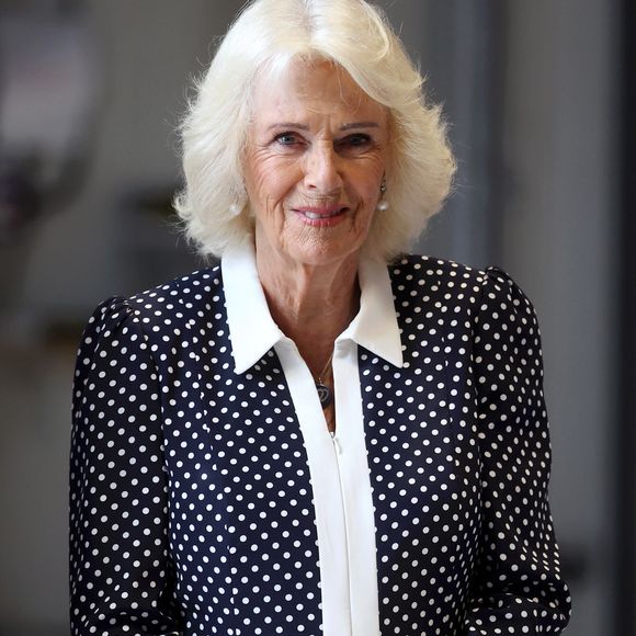 La reine Camilla (Camilla Parker Bowles, reine consort d'Angleterre) visite le siège du Cornwall Air Ambulance Trust pour inaugurer la nouvelle unité opérationnelle de l'association, à Newquay, en Cornouailles, au Royaume-Uni, le 2 septembre 2025.

© Chris Jackson / Pool / Julien Burton via Bestimage