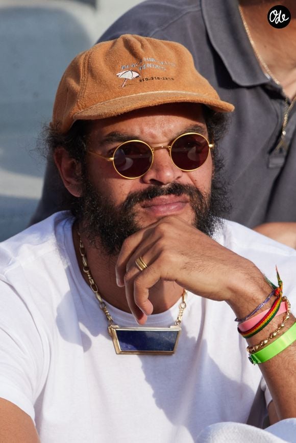 Il s'est associé à d'autres légendes du basket pour investir dans la Basketball Africa League.

Joakim Noah - Personnalités dans les tribunes lors des internationaux de tennis de Roland Garros le 29 mai 2023.

© Moreau / Jacovides / Bestimage