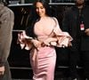 Kim Kardashian a posté un long message Instagram pour rendre hommage à sa grand-mère

Kim Kardashian arrive pour le lancement mondial de NikeSkims qui passe par un pop-up dans le quartier du Marais à Paris, France, le 2 février 2026. NikeSkims inaugure un pop-up expérientiel du 3 au 8 février, le quartier du Marais agissant comme un carrefour entre luxe et culture urbaine. L'espace de 500 mètres carrés accueille des défilés durant les fashion weeks sous sa verrière style Eiffel culminant à 7.5 mètres de hauteur. © Pierre Perusseau/Bestimage