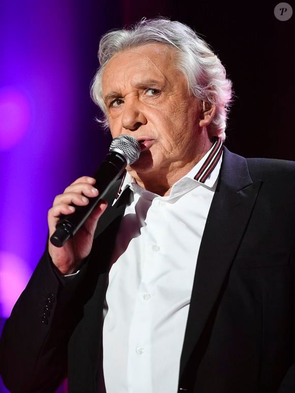 Exclusif - Michel Sardou -  Enregistrement de l'émission "Bon Anniversaire Laurent Gerra" au Pavillon Baltard à Nogent-sur-Marne le 13 novembre 2017. L'émission sera diffusée sur France 2 le 29 décembre le jour J du 50ème anniversaire de L. Gerra. 
© Pierre Perusseau/Bestimage