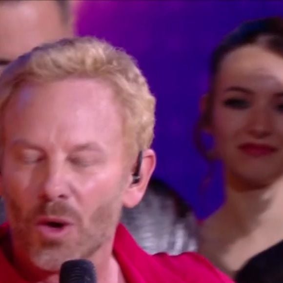 Denitsa Ikonomova et Ian Ziering dans Danse avec les stars