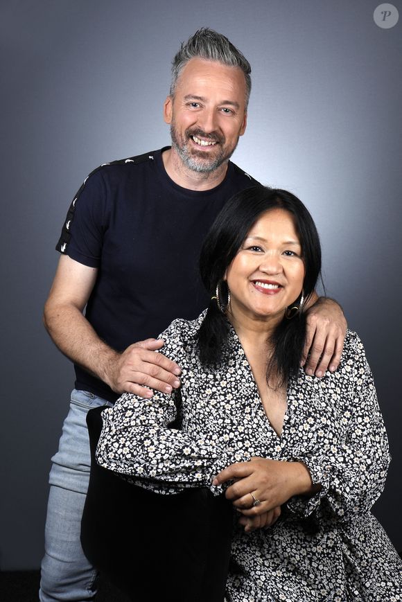 Exclusif - Olivier et Soukdavone Gayat ("Familles nombreuses la vie en XXL") invités de l'émission "Chez Jordan". Paris. Le 20 mai 2022. 
© Cédric Perrin/Bestimage