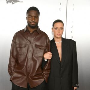 Stéphane Bak et Adèle Exarchopoulos au photocall de la soirée Lacoste X Chien 51 au club Silencio en marge du 78ème Festival International du Film de Cannes, France, le 18 mai 2025. © Romain Doucelin/Bestimage