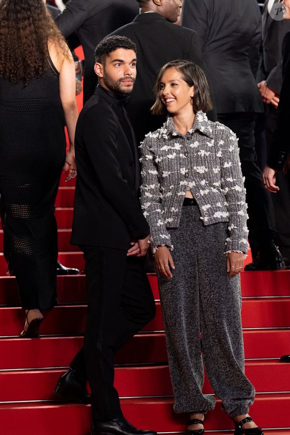 Sami Outalbali, Lyna Khoudri - Montée des marches du film "Novembre" lors du 75ème Festival International du Film de Cannes, le 22 mai 2022.
© Cyril Moreau / Bestimage