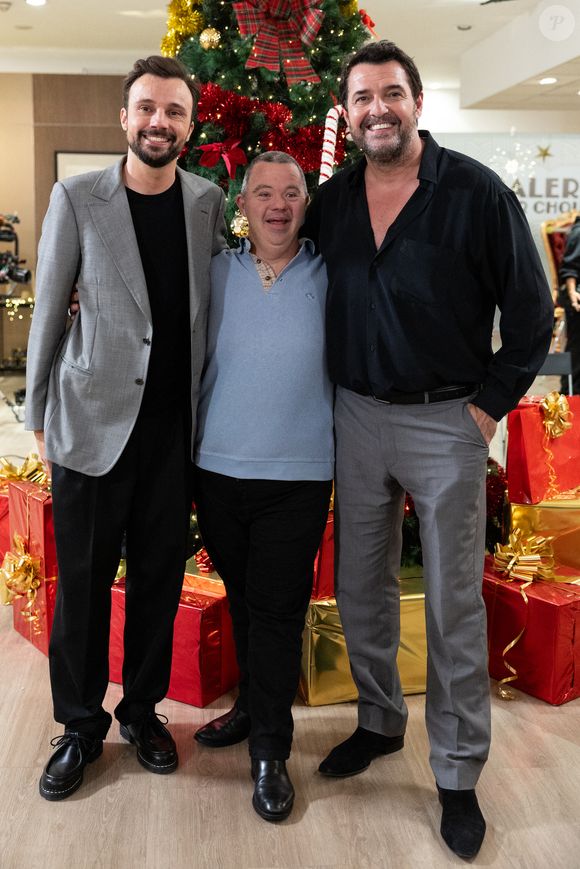 Exclusif - Arnaud Ducret, Tom Villa, Arnaud Toupense en backstage du tournage de l'émission "Panique au grand magasin" diffusée le 15 décembre 2025 sur TF1. © Cyril Moreau/Bestimage