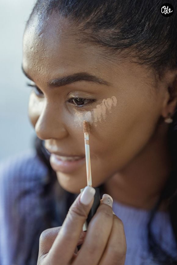 La make-up artist britannique Katie Jane Hughes partage sa méthode infaillible pour un teint zéro défaut.