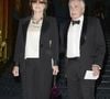 Le célèbre chanteur vit désormais au Cap Bénat, un domaine privé de Bormes-les-Mimosas.

Michel Sardou et sa femme Anne-Marie Périer - La 26e nuit des Molières aux Folies Bergère à Paris, le 2 juin 2014. 