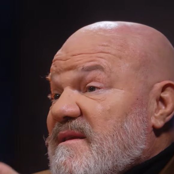 Ainsi que des expériences marquantes. 
Capture d'écran Legend sur YouTube