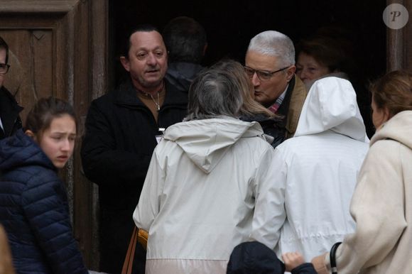 Le grand-père Philippe Vedovini arrive à la cérémonie funéraire à Saint-Maximin-la-Sainte-Baume, dans le sud de la France, le 8 février 2025. Emile, un petit garçon de deux ans et demi, a disparu alors qu'il se trouvait dans la maison de vacances de ses grands-parents dans le petit hameau alpin français du Haut-Vernet, le 8 juillet 2023. Photo par Shootpix/ABACAPRESS.COM
