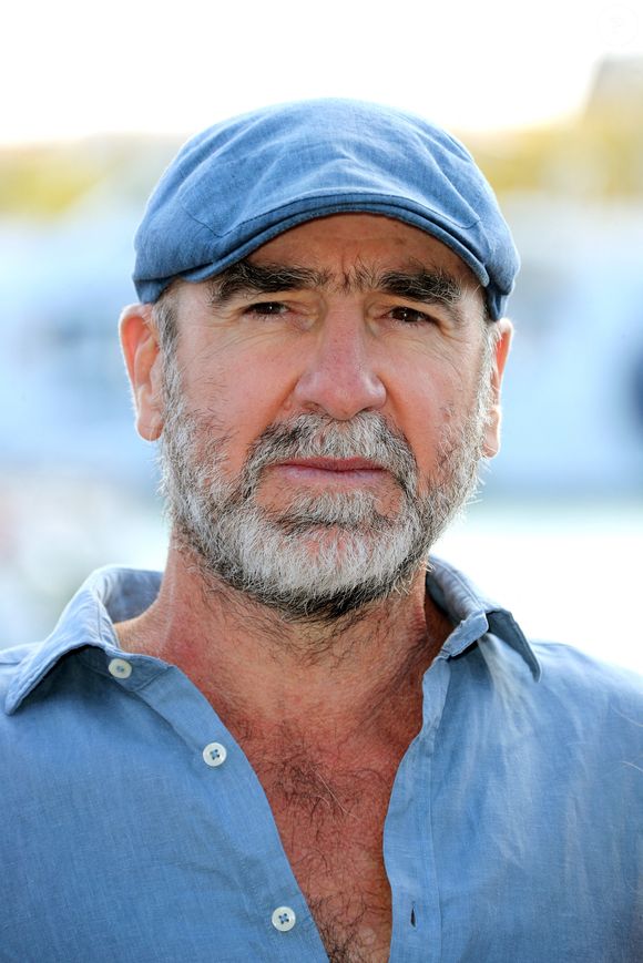 Eric Cantona - Photocall du film en compétition "Murder Club" lors de la 26ème Edition du Festival de la Fiction de La Rochelle. Le 12 septembre 2024
© Patrick Bernard / Bestimage