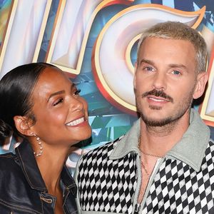 M. Pokora a rencontré Christina Milian il y a neuf ans à Saint-Tropez, un coup de foudre qui a mené à leur mariage.

Christina Milian et son mari Matt Pokora (M.Pokora) - Avant-première du film "Les Trolls 3" au cinéma Gaumont Marignan à Paris

|CG - Avant-première du film "Les Trolls 3" au cinéma Gaumont Marignan à Paris