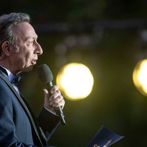 Exclusif - Stéphane Bern lors du concert de Paris avec l'Orchestre national de France pour France 2 en partenariat avec Radio France au pied de la Tour Eiffel le 13 juillet 2026.

© Perusseau / Veeren / Bestimage