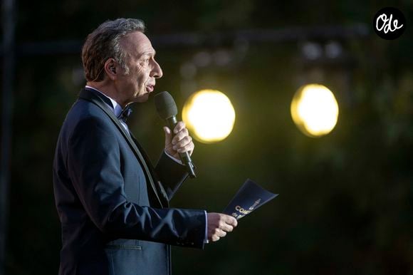 Exclusif - Stéphane Bern lors du concert de Paris avec l'Orchestre national de France pour France 2 en partenariat avec Radio France au pied de la Tour Eiffel le 13 juillet 2026.

© Perusseau / Veeren / Bestimage
