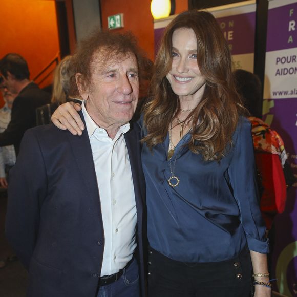 Exclusif - Alain Souchon et Carla Bruni - Backstage du Gala de la Fondation Recherche Alzheimer placée sous le signe de l'émotion et du partage avec un concert unique sur le thème "2 générations chantent pour la 3ème" à l'Olympia à Paris le 17 mars 2025. 

© Olivier Borde - Bertrand Rindoff/Bestimage
