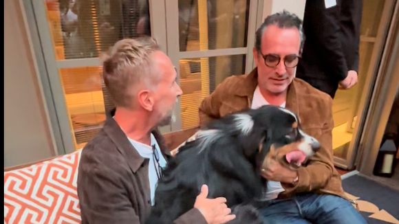 Vidéos - Jean Dujardin et Philippe Caverivière au vernissage de l'exposition "La boxe fait son cinéma" du photographe Frédéric Andrieu à l'hôtel Brach Paris, France, le 23 septembre 2025
© Denis Guignebourg / Bestimage