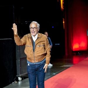 Fabrice Luchini lors de la cérémonie d’ouverture de la 15ème édition du Festival du film Lumière à Lyon, du 15 au 22 octobre 2023.
© Sandrine Thesillat / Panoramic / Bestimage