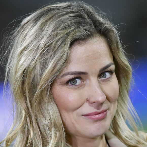 Une coupe de cheveux qui n’a pas du tout plu à certains internautes

Laure Boulleau - People assistent à la victoire du Racing Club de Lens face à Arsenal (2-1) lors de la 2ème journée de Ligue des Champions à Lens le 3 octobre 2023.