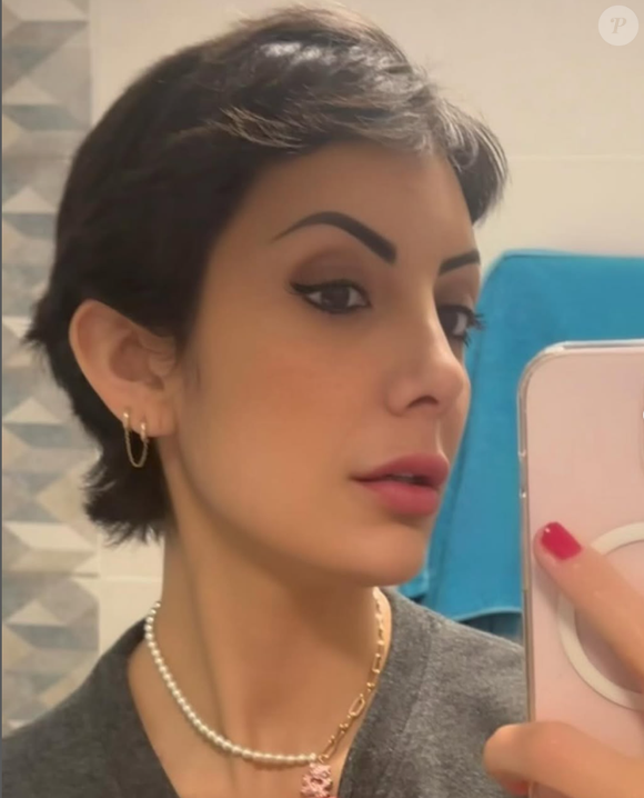 C'est une période éprouvante que vient de vivre Virgilia Hess.

Virgilia Hess, star de BFMTV