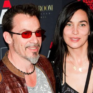 Florent Pagny et sa femme Azucena lors de la soirée AZ party au V.I.P Room à Paris le 3 juin 2010. Photo par MPP / Bestimage