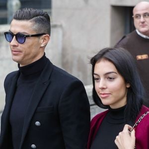 Cristiano Ronaldo quitte le tribunal avec sa compagne Georgina Rodríguez à Madrid. © GTRES / BESTIMAGE