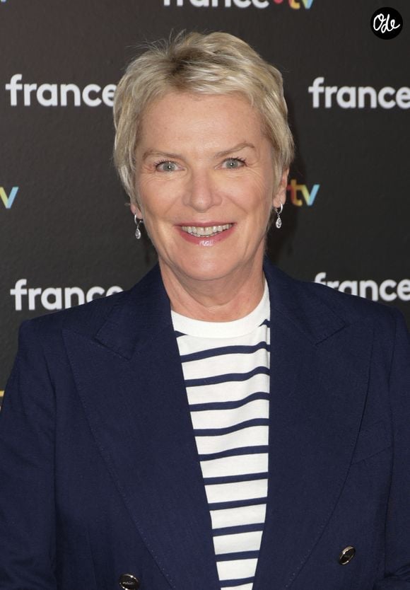 Élise Lucet au photocall de la conférence de presse de rentrée de France Télévisions à Paris, France, le 4 septembre 2024. © Coadic Guirec/Bestimage