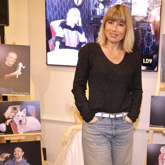 Elle se dit particulièrement choquée par les remarques sexistes affirmant que "sans son mari elle ne serait rien".

Mélanie Page lors de l'inauguration faite par Valérie Kaprisky de "Une Expo pour sauver les Animaux" organisée par le mannequin J.Bellet au profit de l'association YouCare.

© Cédric Perrin/Bestimage