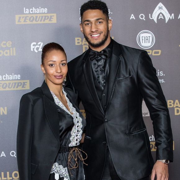 Tony Yoka et sa femme Estelle Mossely - Tapis rouge de la cérémonie du Ballon d'or France Football 2018 au Grand Palais à Paris, France, le 3 décembre 2018. le Croate L.Modric remporte le trophée 2018. © Cyril Moreau/Bestimage