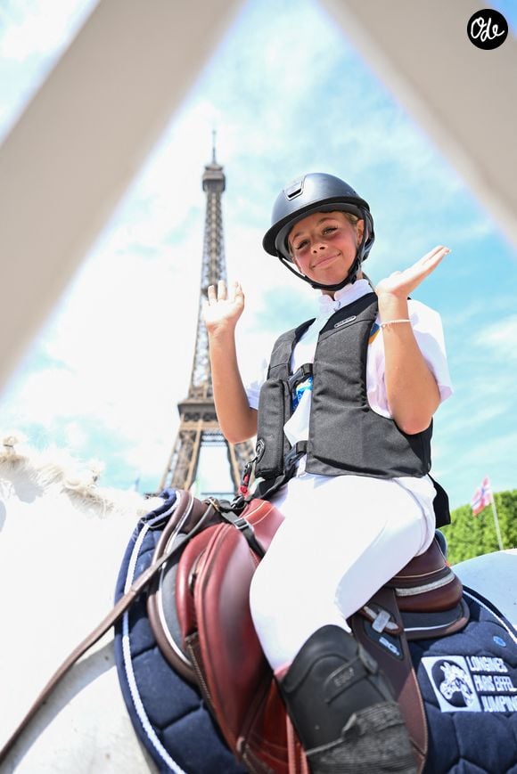 Giulia Sarkozy sur Valentine lors de la coupe Kids Cup L'Envol lors du Longines Paris Eiffel Jumping le 20 juin 2025.

© Perusseau / Veeren / Bestimage