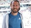 Après une saison riche en émotions, Lucas Pouille s'accorde une parenthèse en famille sous le soleil du sud de la France, à Saint Tropez

Exclusif - Lucas Pouille (joueur de tennis) - Plateau de France Télévision lors des Internationaux de France de Tennis de Roland Garros 
© Bertrand Rindoff / Bestimage