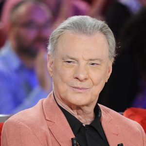 Exclusif - Herbert Léonard - Enregistrement de l'émission 'Vivement Dimanche' dans le studio Gabriel à Paris, le 27 aout 2018. La diffusion de l'émission sera le 2 septembre 2018 à un nouvel horaire. © Guillaume Gaffiot/Bestimage