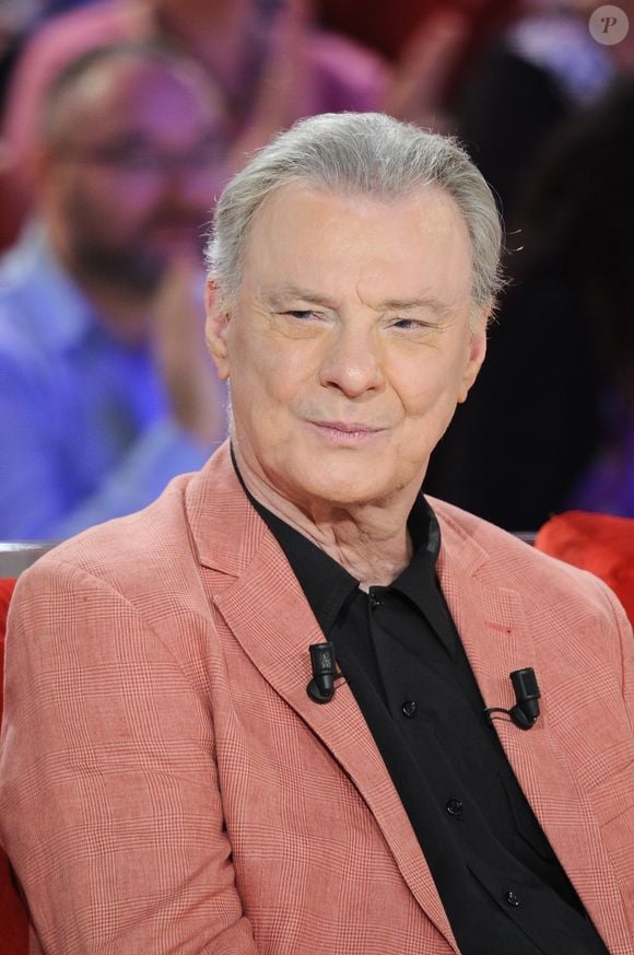 Exclusif - Herbert Léonard - Enregistrement de l'émission 'Vivement Dimanche' dans le studio Gabriel à Paris, le 27 aout 2018. La diffusion de l'émission sera le 2 septembre 2018 à un nouvel horaire. © Guillaume Gaffiot/Bestimage