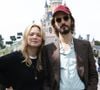 Virginie Efira, vêtue d'une tenue noire décontractée et de baskets blanches, semblait ravie de partager ce moment avec son compagnon Niels Schneider...
Exclusif - Virginie Efira et son compagnon Niels Schneider au lancement du Disney Music Festival à Disneyland Paris le 26 avril 2025. © Coadic Guirec / Bestimage